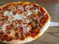 Pizza con cebolla