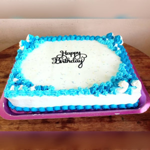 Cake de bandeja con crema de fresa (30x44 cm)