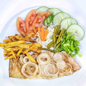 Filete de pescado (Encebollado,grille)