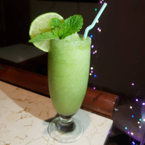 Limonada Frappé con Hierba Buena