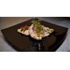 Filete de Pescado Encebollado Napado en Mantequilla de Ajo