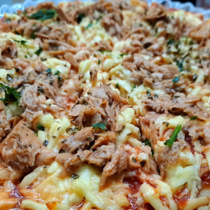 Pizza con atún 