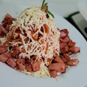 Espaguetis con Jamón