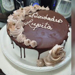 Cobertura de chocolate para cake mediano