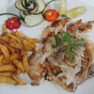 Filete de Pescado Encebollado