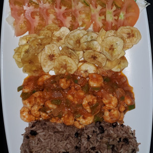 Completa de Enchilado de Camarones 